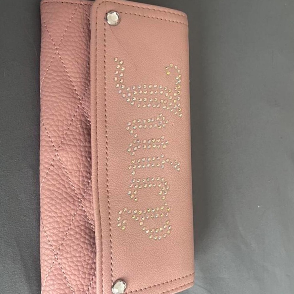 Juicy couture clutch wallet
